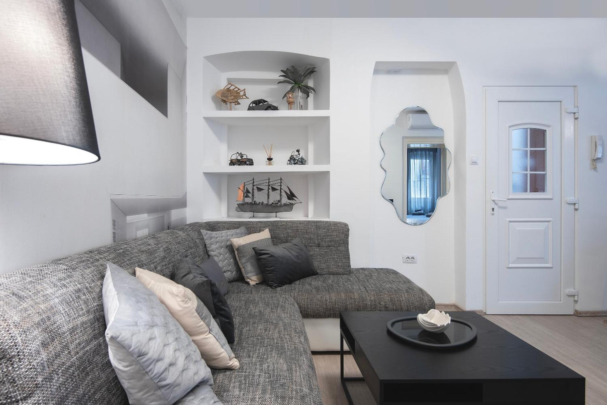 Arta Apartment City Center II - With Private Parking Pula Exterior foto