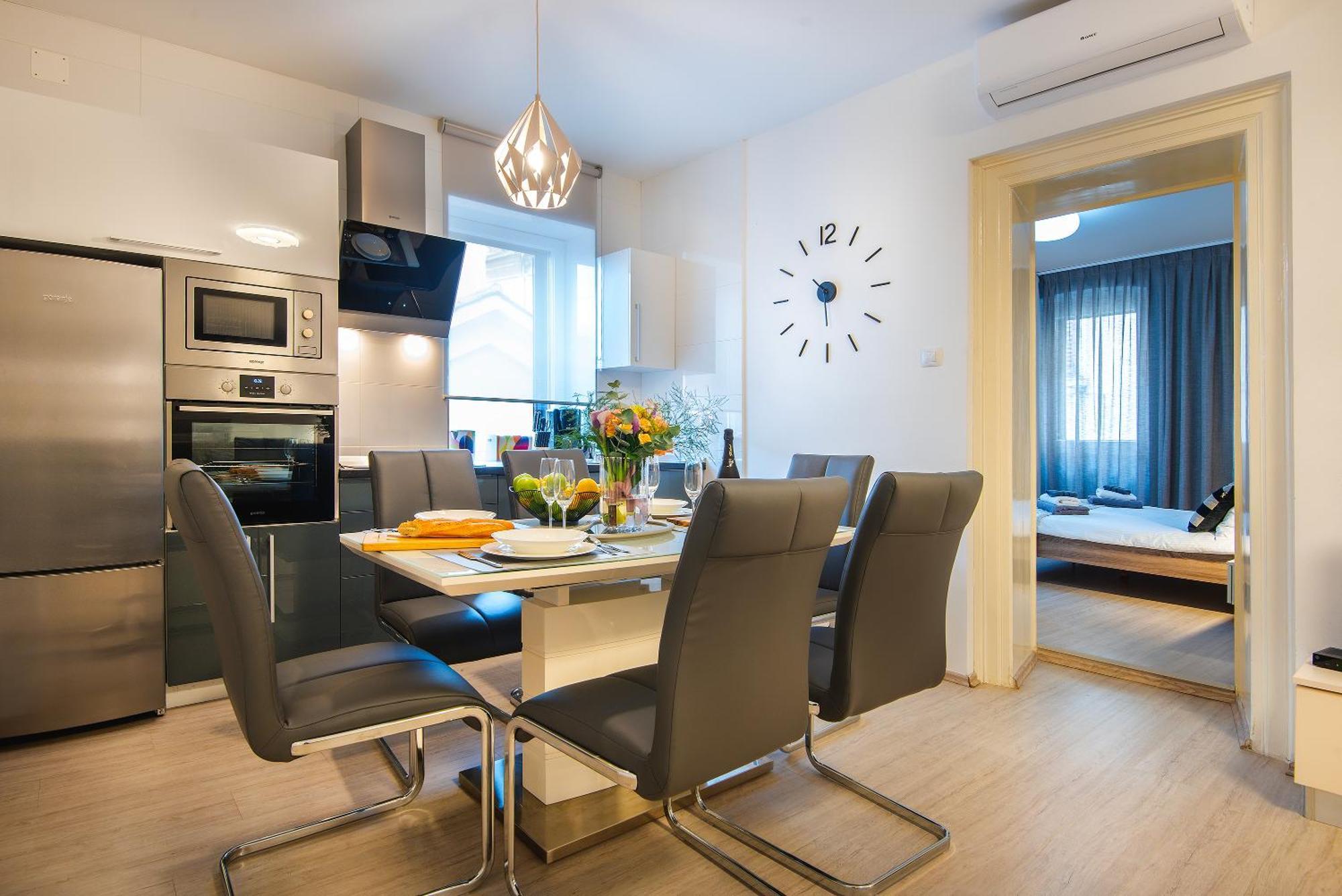 Arta Apartment City Center II - With Private Parking Pula Exterior foto